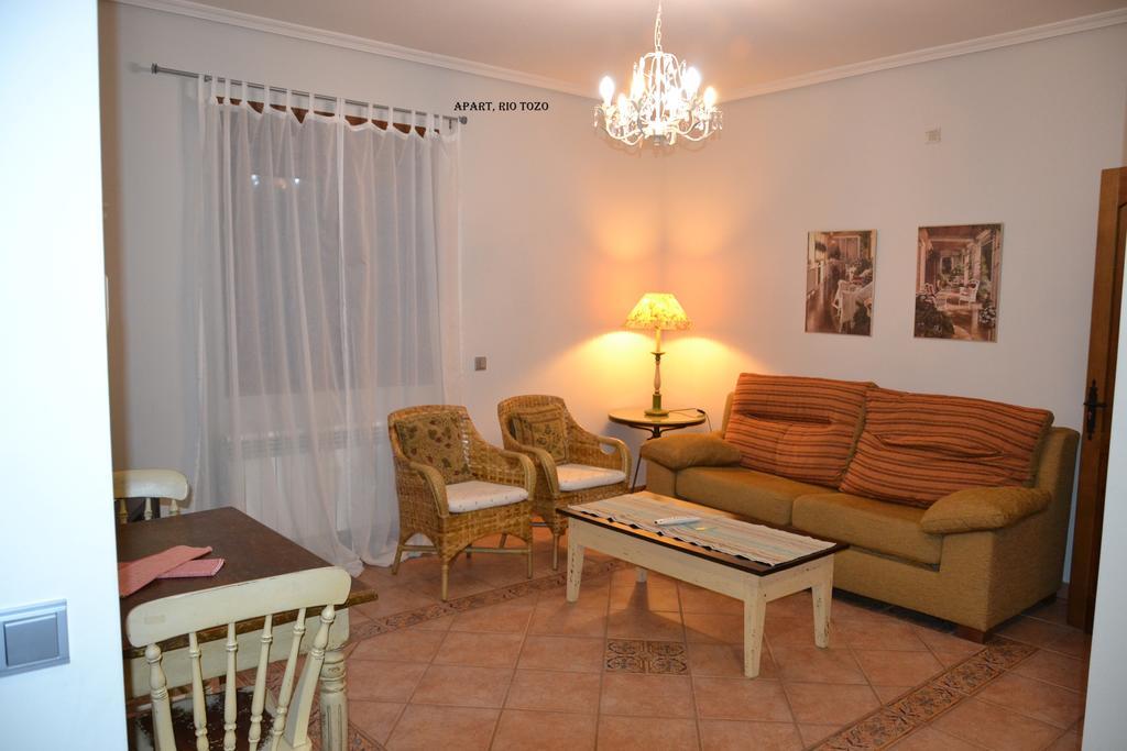 Apartamentos Rurales Natura Torrejon el Rubio Exterior photo