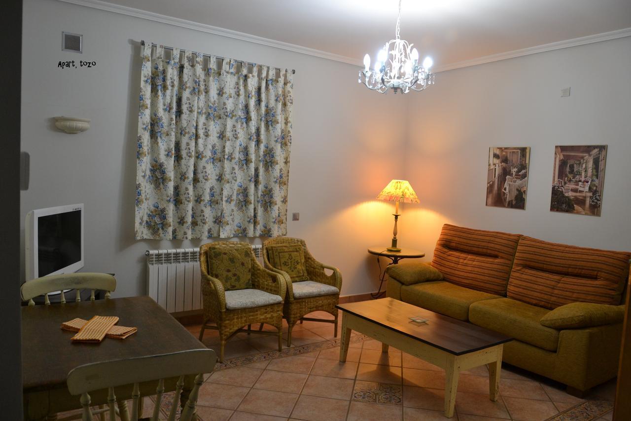 Apartamentos Rurales Natura Torrejon el Rubio Exterior photo
