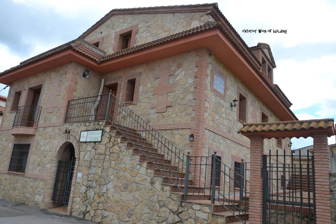 Apartamentos Rurales Natura Torrejon el Rubio Exterior photo