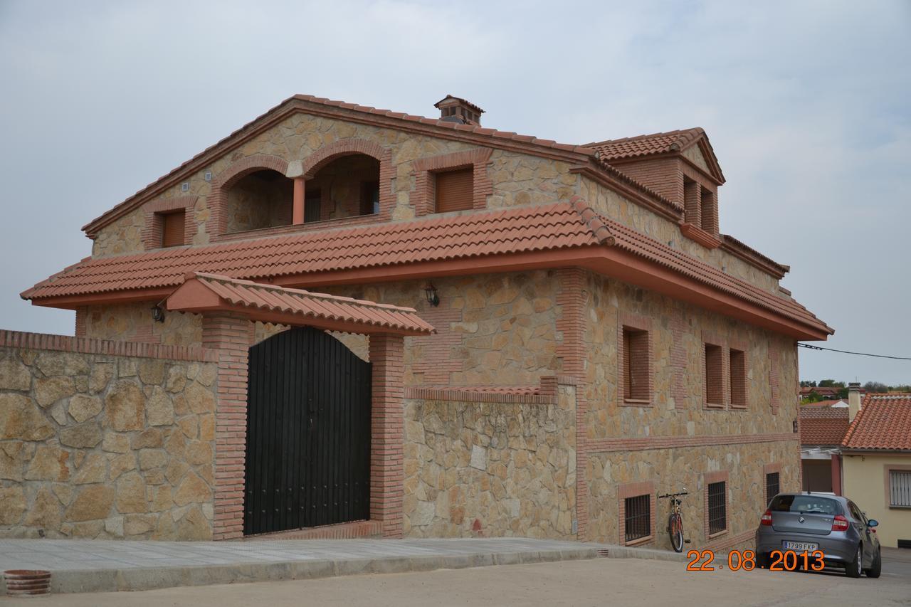 Apartamentos Rurales Natura Torrejon el Rubio Exterior photo